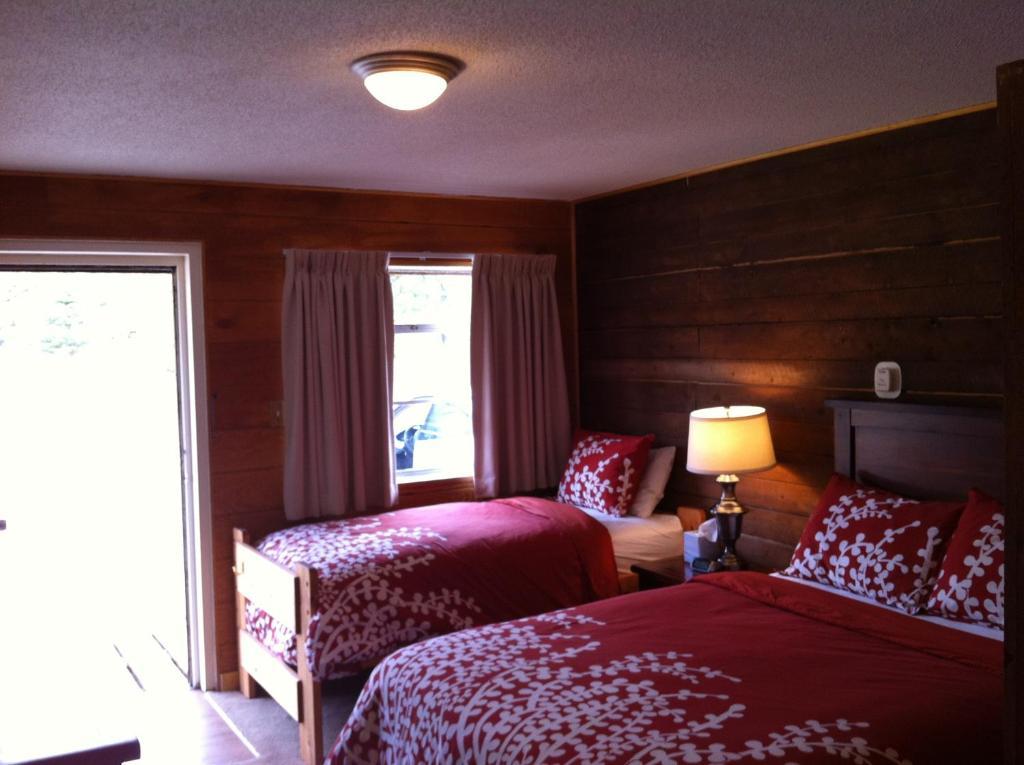 Loge Breckenridge Motel Room photo